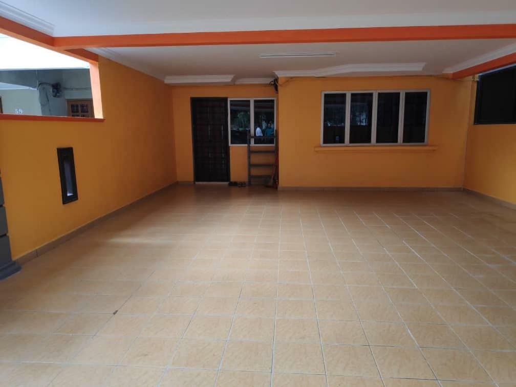 Homestay Pd Порт-Диксон Экстерьер фото