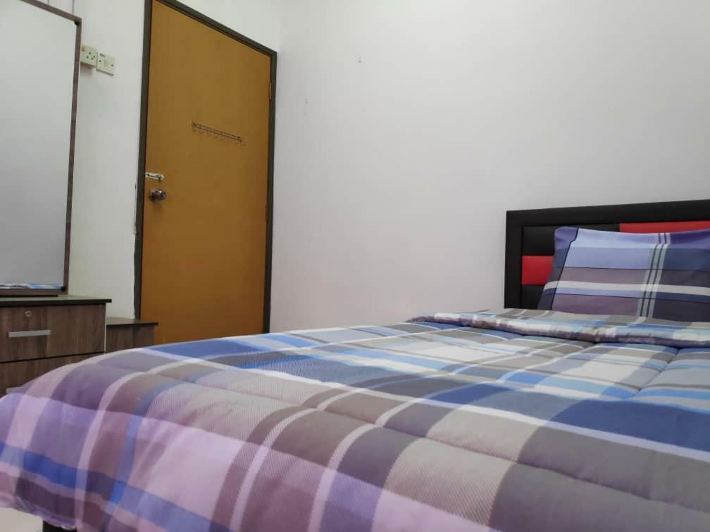 Homestay Pd Порт-Диксон Экстерьер фото